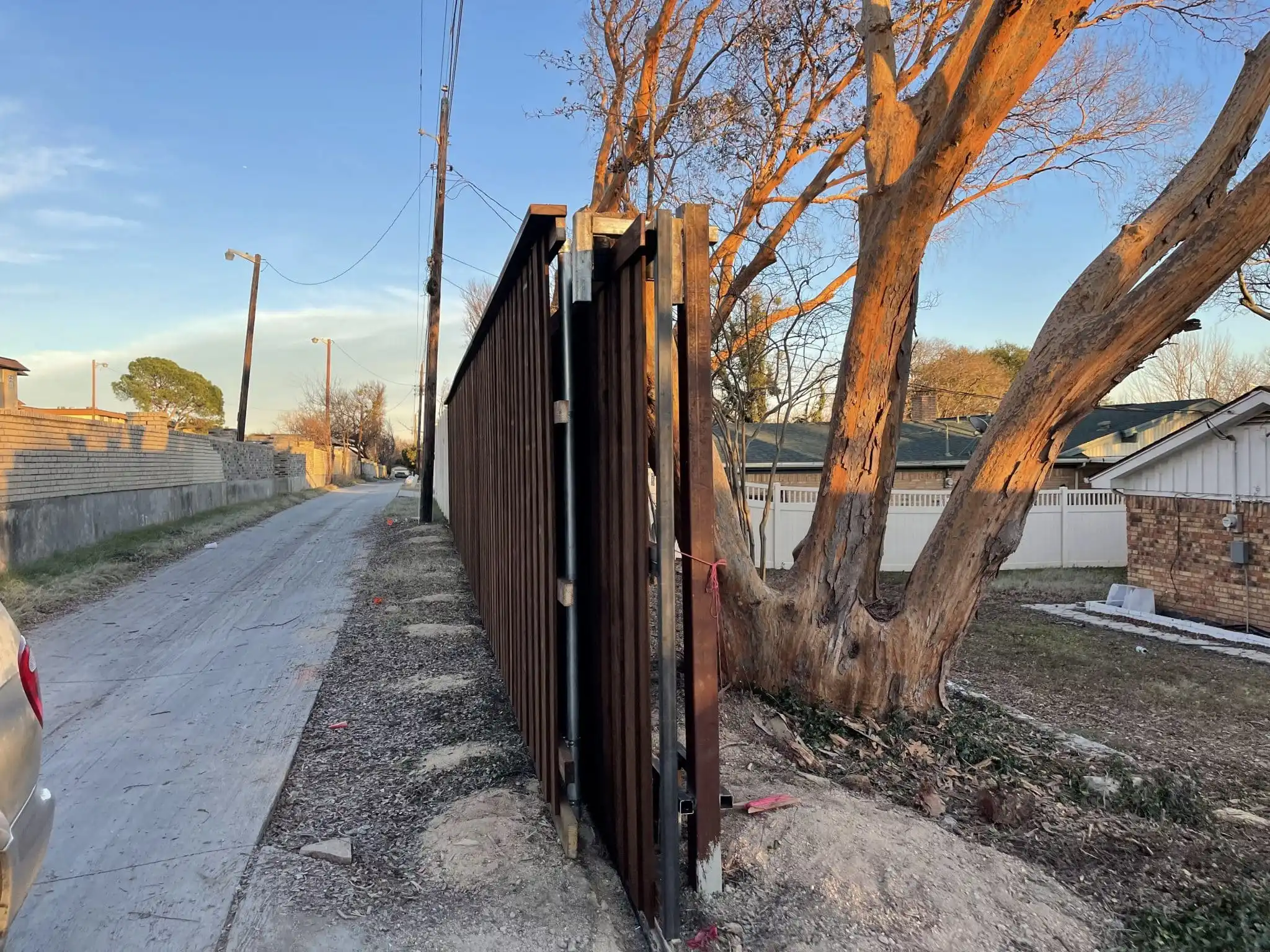 Sliding driveway gate, motorized or manual in DFW, photo 4