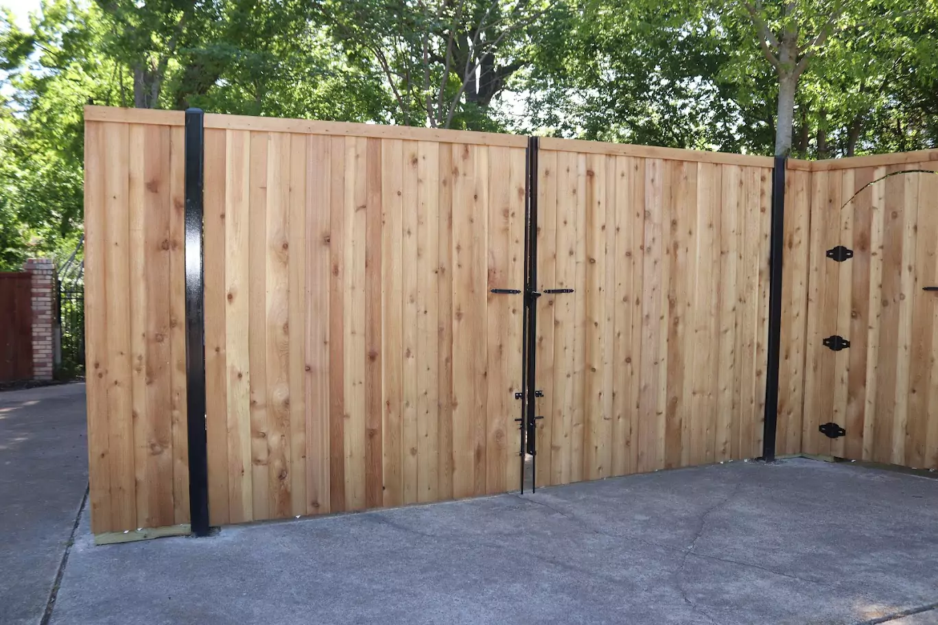 Swing driveway gate, motorized or manual in DFW, photo 2
