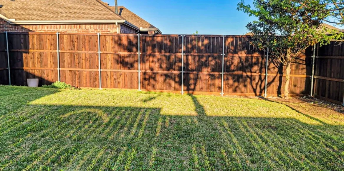 Acadia 8 ft side by side cedar fence with trim in DFW, photo 5