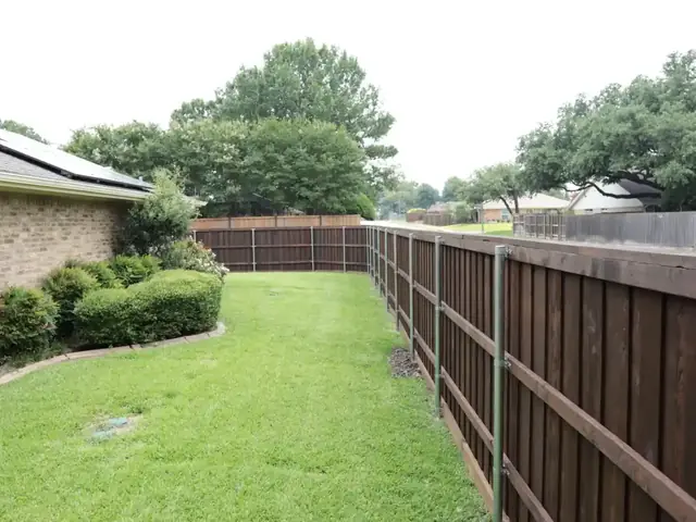 Shenandoah cedar fence